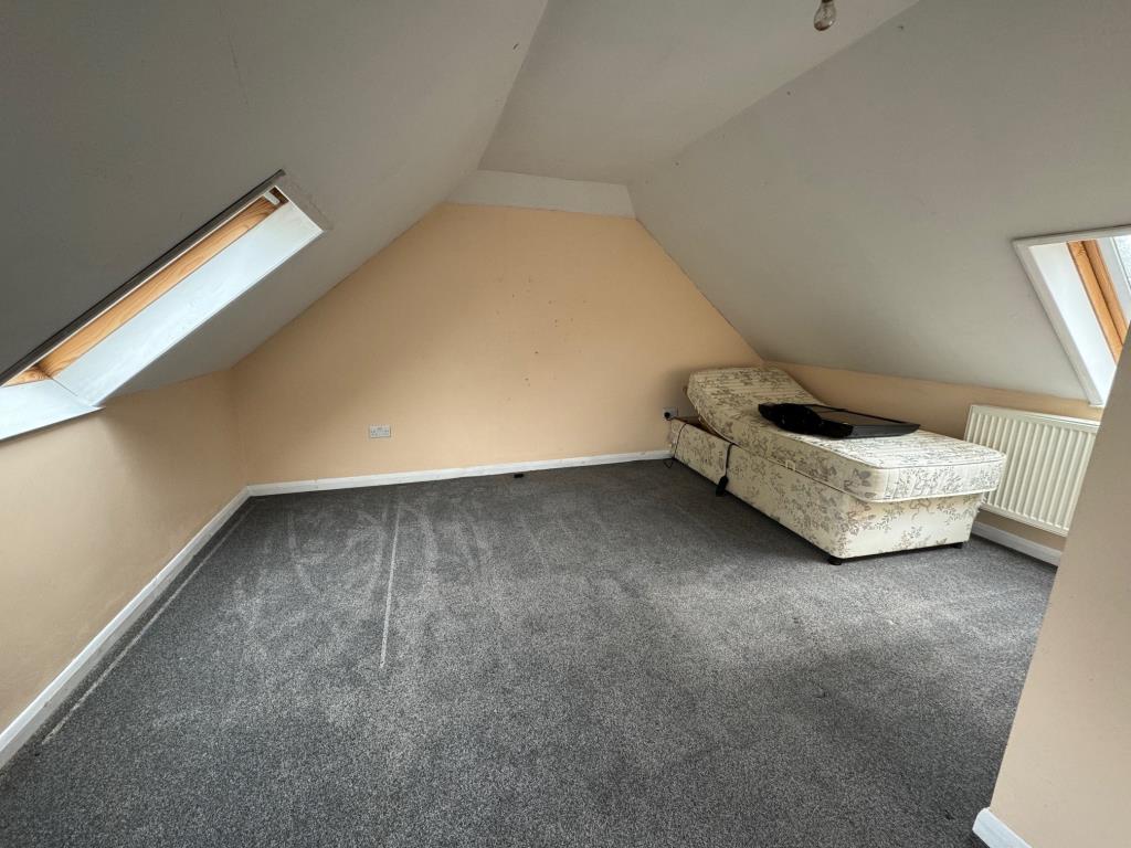 Lot: 83 - DETACHED BUNGALOW FOR TOTAL REFURBISHMENT - First floor bedroom 1